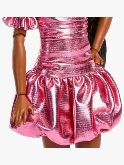 Barbie Deluxe Style Dukke i Lyserød Kjole