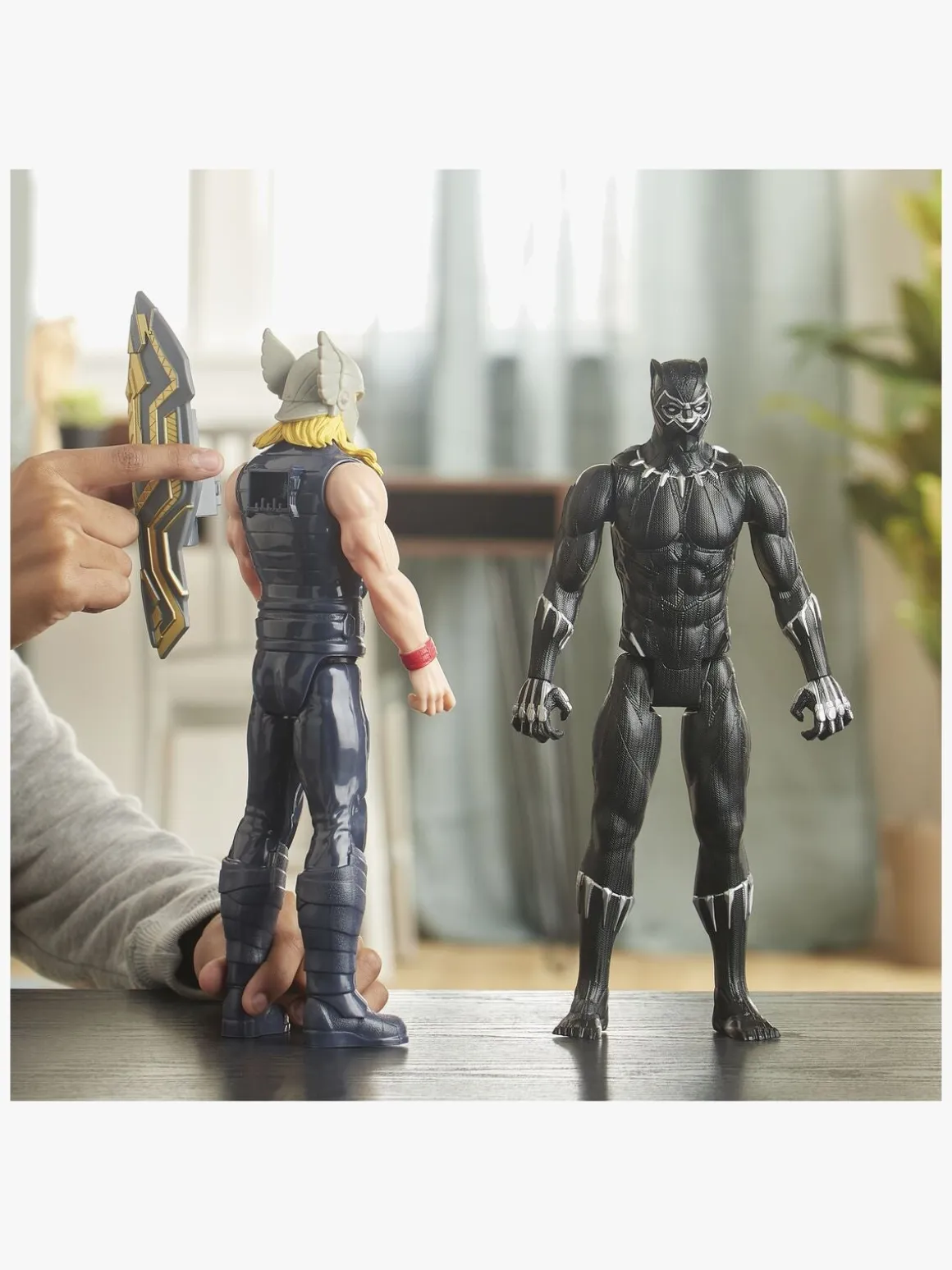 Marvel Avengers Titan Hero Figur Thor