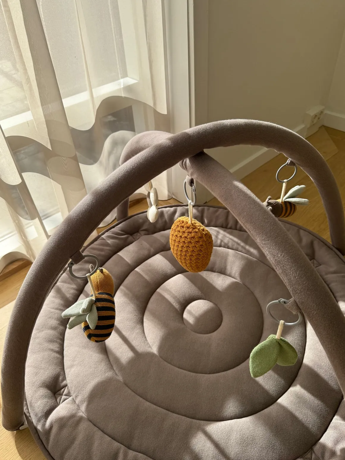 Vanilla Copenhagen Honeybee Aktivitetstæppe, Wood